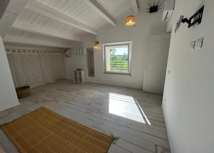 Slowcasa - Garden & Pool