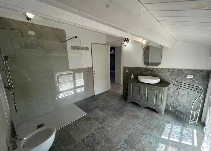 Slowcasa - Garden & Pool شاليه Torrevecchia Teatina